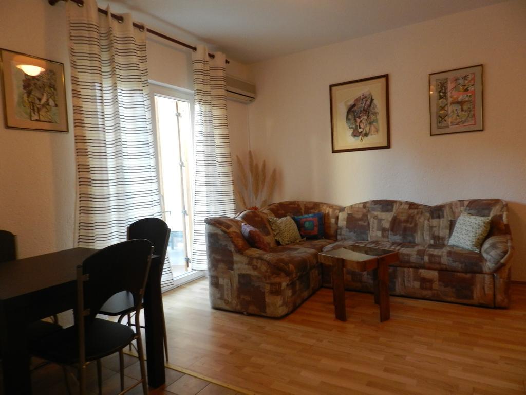 Apartment Vidakovic *